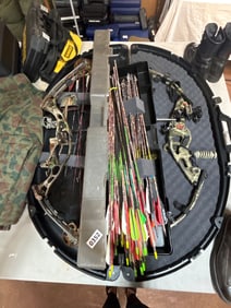 Compound Bow Set with Arrows and Case