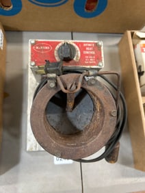 LEE Infinite Heat Control Melting Pot, 120 volts, 500 watts