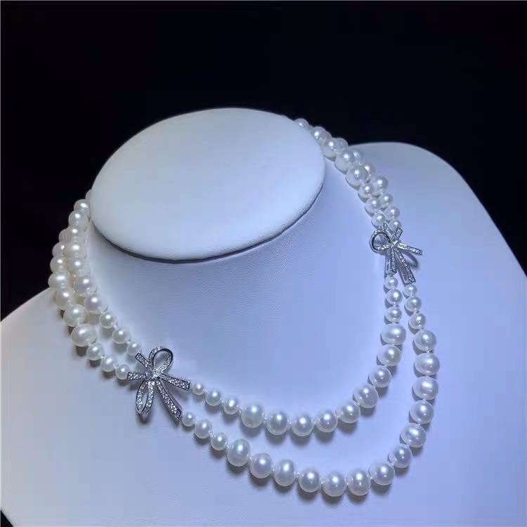 Natural Pearl Necklace: Natural Pearl Necklace ****** Metal: Natural Pearl / Color: White / Pearl Diameter 10mm, Necklace Length 45mm