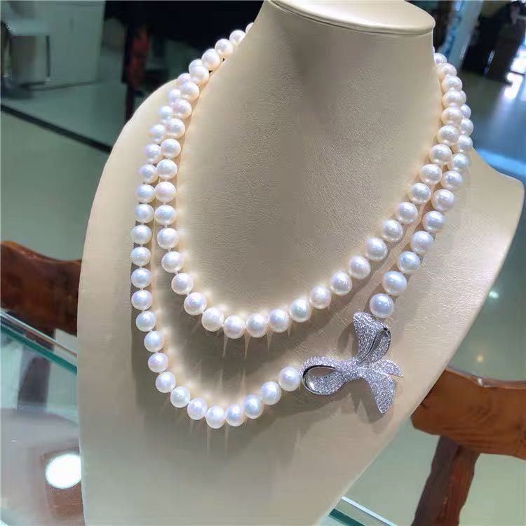 Natural Pearl Necklace 925 Silver Pendant: Natural Pearl Necklace 925 Silver Pendant ****** Metal: Natural Pearl / Color: White / Pearl Diameter 10mm, Necklace Length 45mm