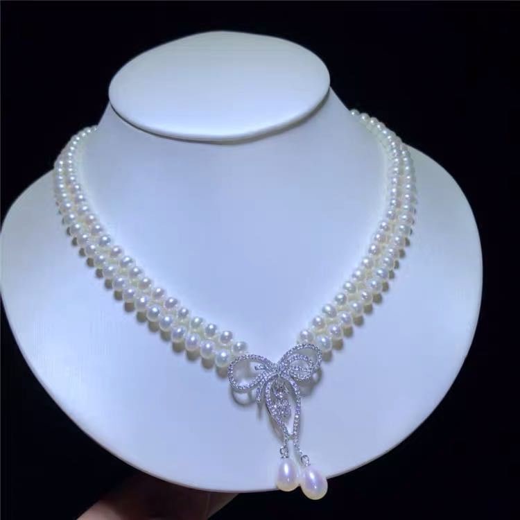 Natural Pearl Necklace 925 Silver Pendant: Natural Pearl Necklace 925 Silver Pendant ****** Metal: Natural Pearl / Color: White / Pearl Diameter 7mm, Necklace Length 45mm