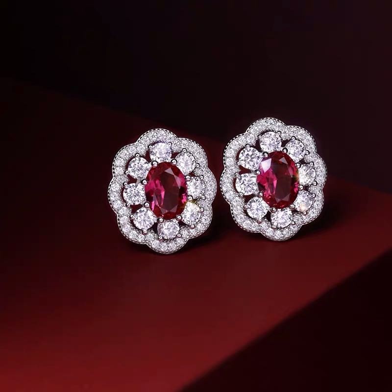 925 Silver Ruby Earrings: 925 Silver Ruby Earrings ****** Metal: 925 Silver / Main Stone: Ruby / Color: Red / Earrings Size: 16*18mm