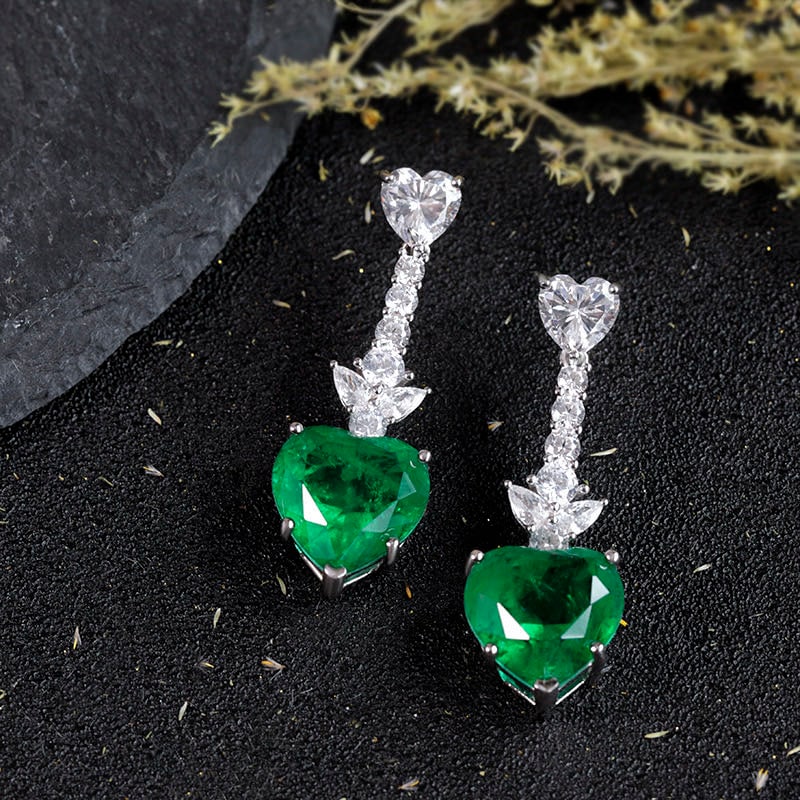 925 Silver Emerald Earrings: 925 Silver Emerald Earrings ****** Metal: 925 Silver / Main Stone: Emerald / Color: Green / Earring Size: 15*45mm