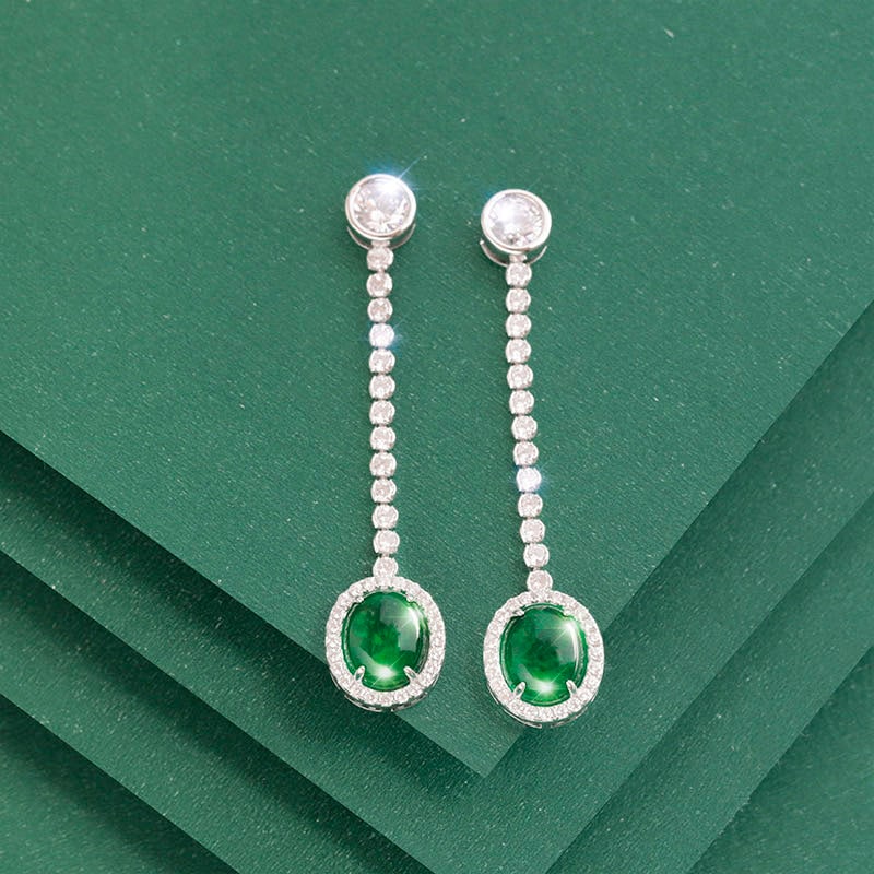 925 Silver Emerald Earrings: 925 Silver Emerald Earrings ****** Metal: 925 Silver / Main Stone: Emerald / Color: Green / Earring Size: 11*60mm