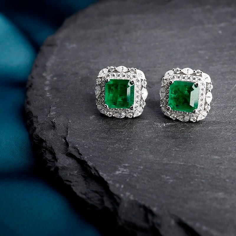 925 Silver Emerald Earrings: 925 Silver Emerald Earrings ****** Metal: 925 Silver / Main Stone: Emerald / Color: Green / Earring Size: 11*11mm