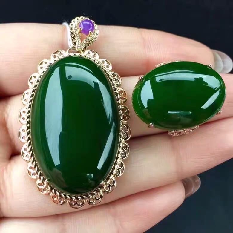 925 Silver Jasper Pendant And Ring Two-Piece Set: 925 Silver Jasper Pendant And Ring Two-Piece Set ****** Metal: 925 Silver / Main Stone: Jasper / Color: Green