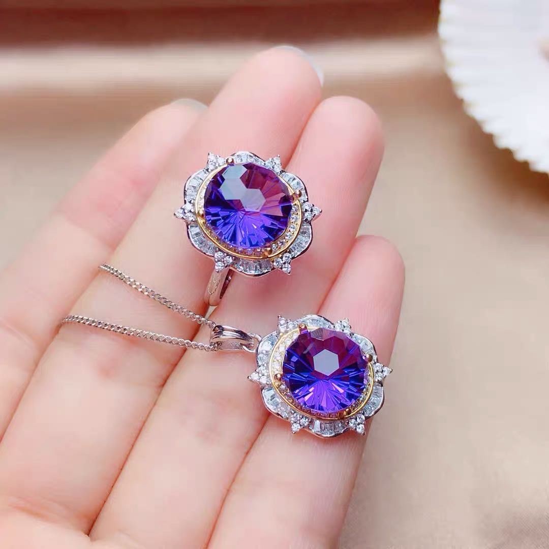 925 Silver Crystal Pendant And Ring Two-Piece Set: 925 Silver Crystal Pendant And Ring Two-Piece Set ****** Metal: 925 Silver / Main Stone: Crystal / Color: Purple