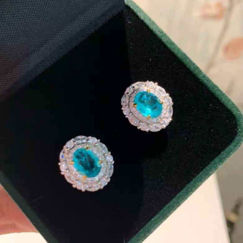 925 Silver Topaz Earrings: 925 Silver Topaz Earrings ****** Metal: 925 Silver / Main Stone: Topaz / Color: Blue / Carat Weight: 3 / Main Stone Size: 6*9mm / Earrings Size: 13*15mm