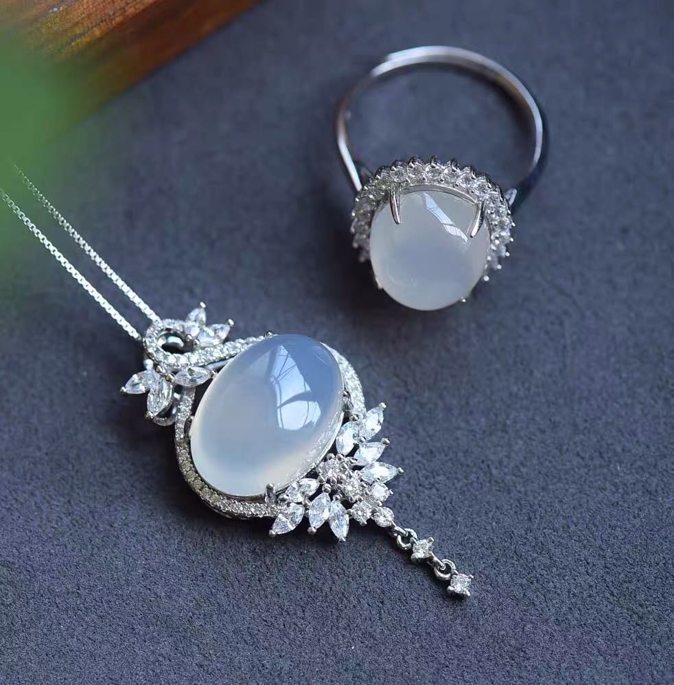 925 Silver Jade Pendant And Ring Two-Piece Set (1 of 4)