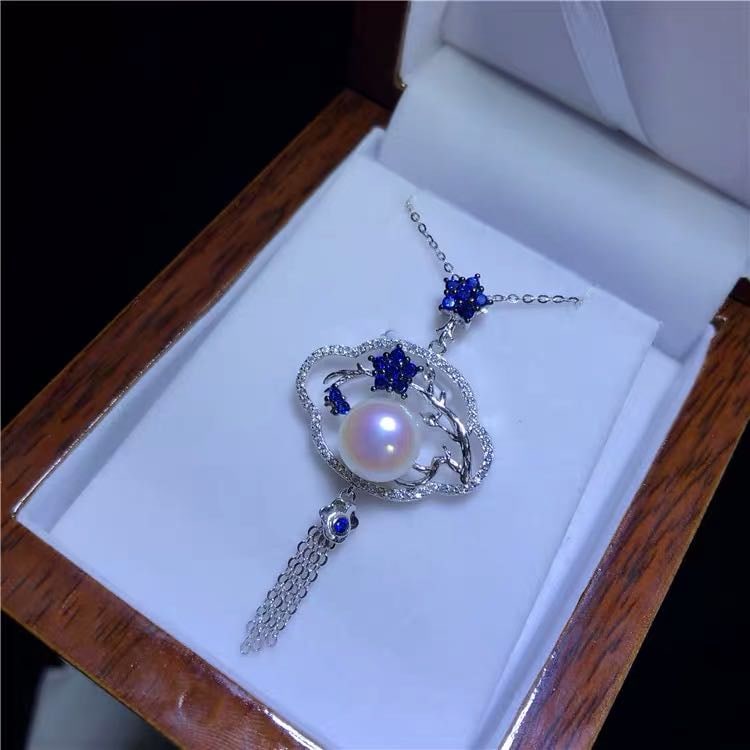 Natural Pearl 925 Silver Pendant: Natural Pearl 925 Silver Pendant ****** Metal: Natural Pearl / Color: White / Pearl Diameter 10mm