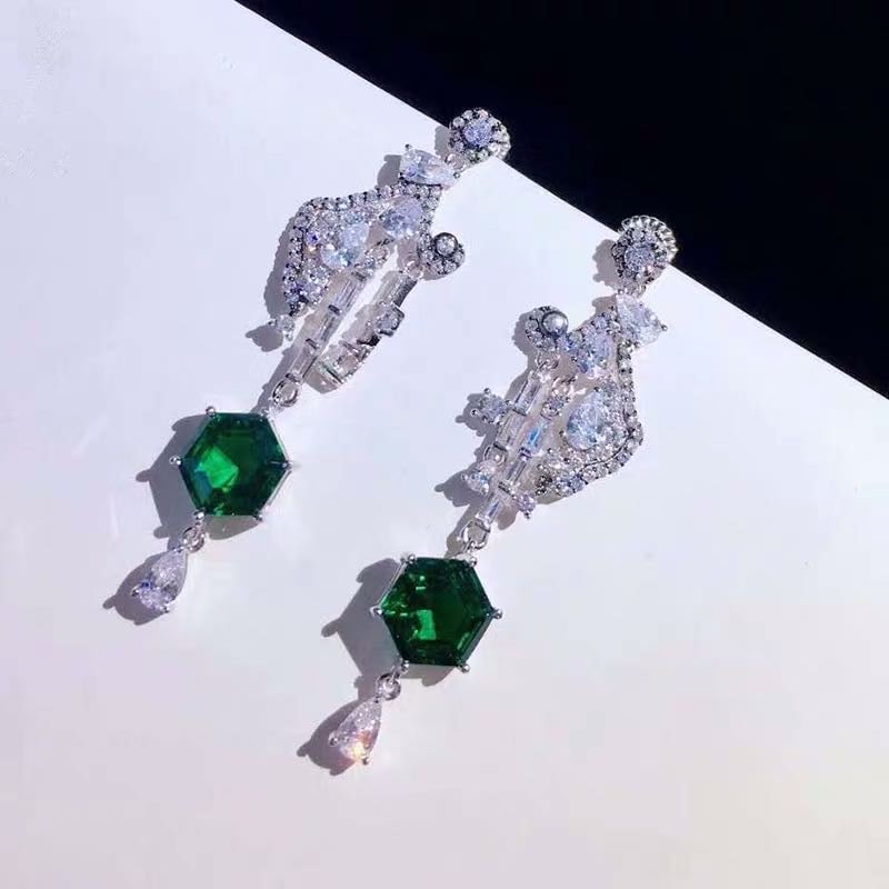 925 Silver Emerald Earrings: 925 Silver Emerald Earrings ****** Metal: 925 Silver / Total Item Weight: 18 grams / Main Stone: Emerald / Color: Green / Main Stone Size: 10*10mm