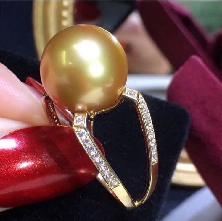 South Sea Golden Pearl 925 Silver Ring: South Sea Golden Pearl 925 Silver Ring ****** Metal: South Sea Pearl / Color: Golden / Pearl Diameter 12mm