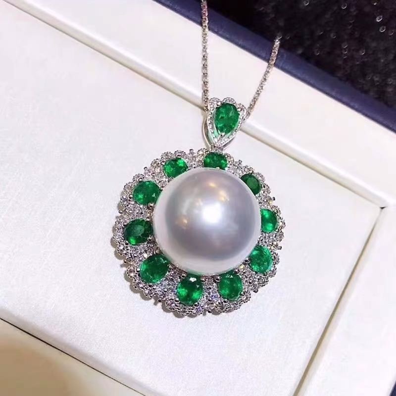 Australian White Pearl Embeded Emerald 925 Silver Pendant (1 of 3)