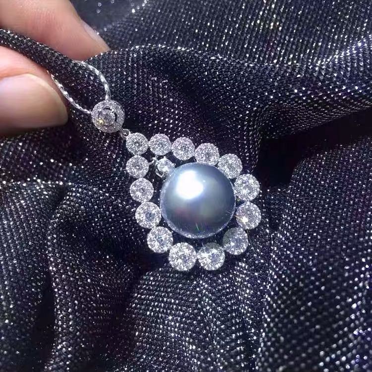 Natural Gray Pearl 925 Silver Pendant: Natural Gray Pearl 925 Silver Pendant ****** Metal: Natural Pearl / Color: Gray / Pearl Diameter 12mm