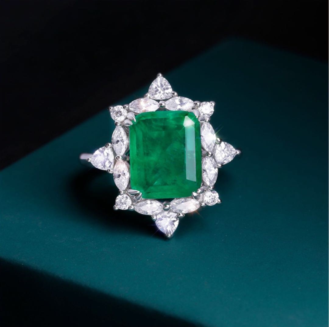 925 Silver Emerald Ring (1 of 6)