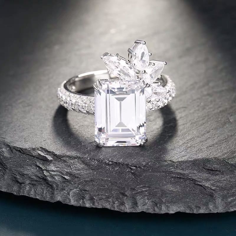 925 Silver Gem Ring: 925 Silver Gem Ring ****** Metal: 925 Silver / Main Stone: Gem / Main Stone Size: 10*18mm / Diameter 17mm