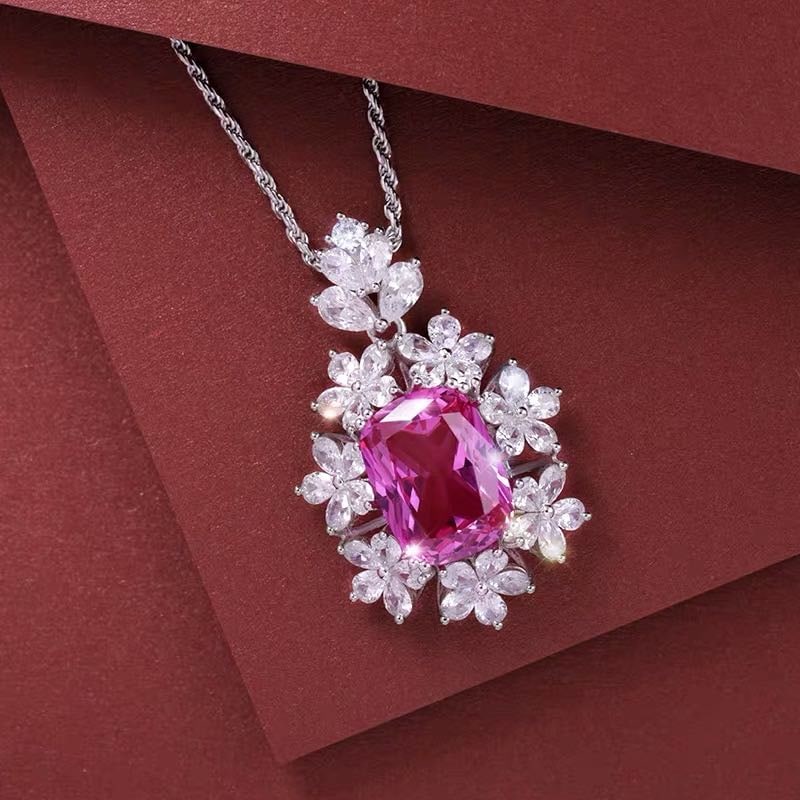 925 Silver Ruby Necklace: 925 Silver Ruby Necklace ****** Metal: 925 Silver / Main Stone: Ruby / Color: Red / Pendant Size: 25*40mm / Length : 45cm