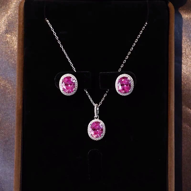 925 Silver Ruby Necklace And Earrings Two-Piece Set: 925 Silver Ruby Necklace And Earrings Two-Piece Set ****** Metal: 925 Silver / Main Stone: Ruby / Color: Red / Pendant Size: 10*13mm / Length : 45cm / Earring Size: 10*13mm
