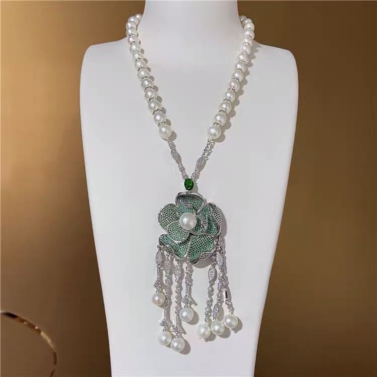 Natural Pearl Necklace 925 Silver Pendant: Natural Pearl Necklace 925 Silver Pendant ****** Metal: Natural Pearl / Color: White / Pearl Diameter 9mm, Necklace Length 45mm