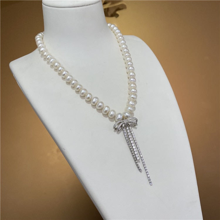 Natural Pearl Necklace 925 Silver Pendant: Natural Pearl Necklace 925 Silver Pendant ****** Metal: Natural Pearl / Color: White / Pearl Diameter 10mm, Necklace Length 45mm