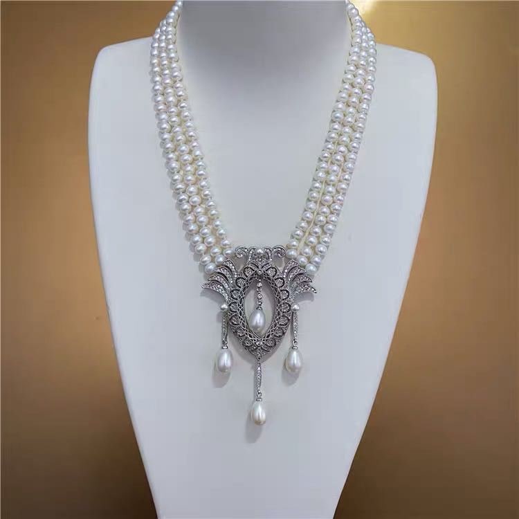 Natural Pearl Necklace 925 Silver Pendant: Natural Pearl Necklace 925 Silver Pendant ****** Metal: Natural Pearl / Color: White / Pearl Diameter 7mm, Necklace Length 45mm