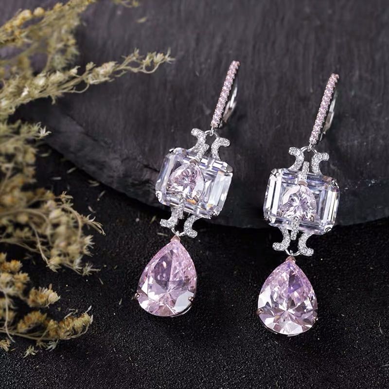 925 Silver Pink Gem Earrings: 925 Silver Pink Gem Earrings ****** Metal: 925 Silver / Main Stone: Pink Gem / Color: Pink / Earring Size: 13*62mm