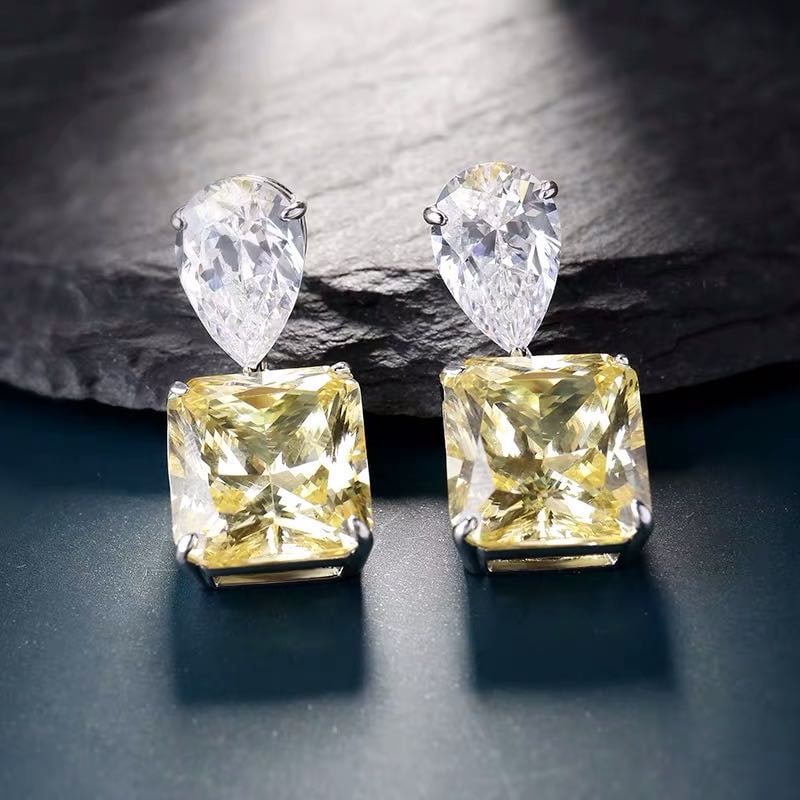 925 Silver Yellow Gem Earrings: 925 Silver Yellow Gem Earrings ****** Metal: 925 Silver / Main Stone: Yellow Gem / Color: Yellow / Earring Size: 11*17mm