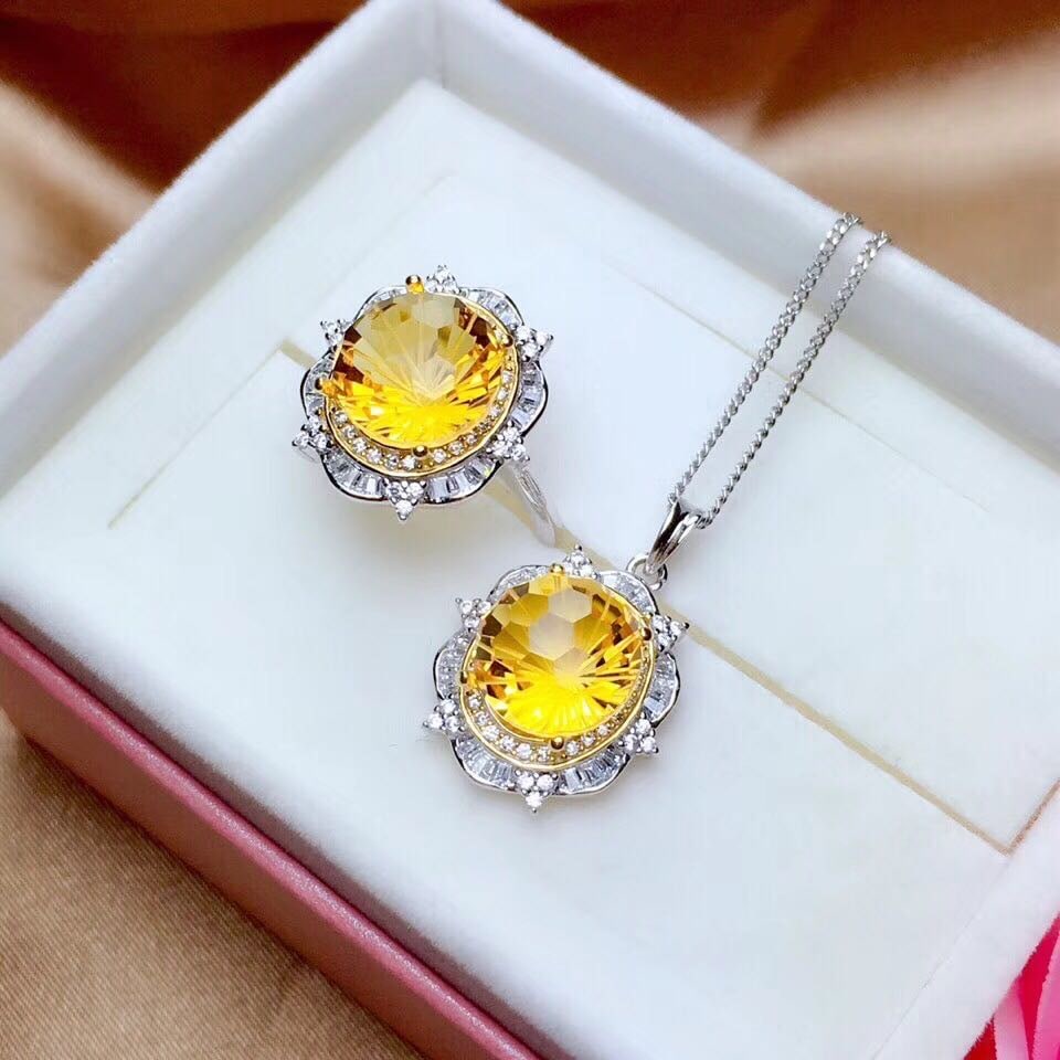 925 Silver Crystal Pendant And Ring Two-Piece Set - 3