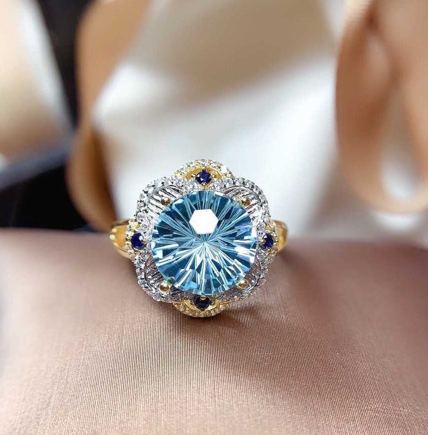 925 Silver Topaz Ring (1 of 3)