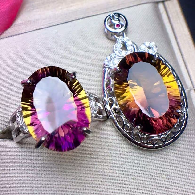 925 Silver Crystal Pendant And Ring Two-Piece Set: 925 Silver Crystal Pendant And Ring Two-Piece Set ****** Metal: 925 Silver / Main Stone: Crystal / Color: Purple Yellow