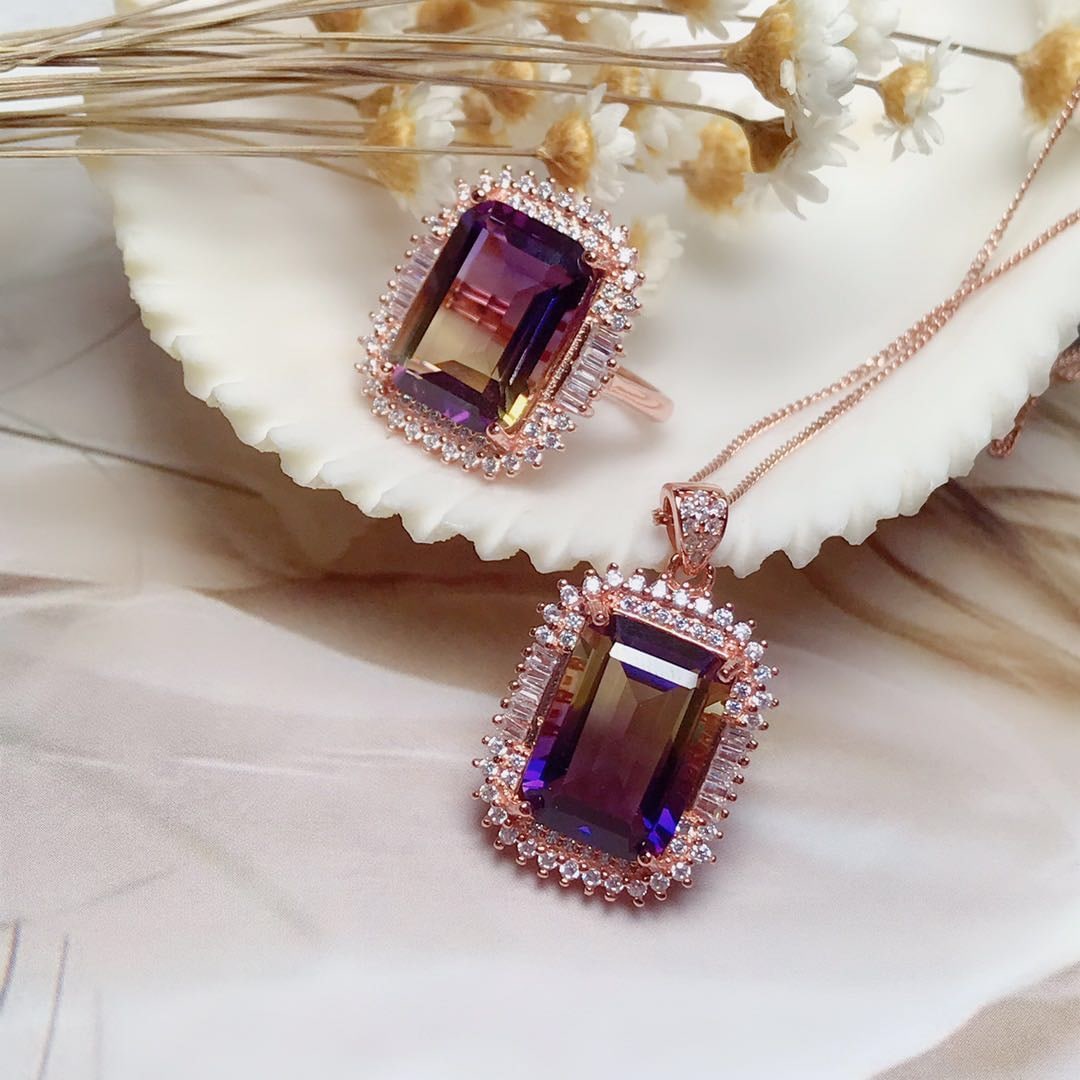 925 Silver Crystal Pendant And Ring Two-Piece Set: 925 Silver Crystal Pendant And Ring Two-Piece Set ****** Metal: 925 Silver / Main Stone: Crystal / Color: Purple Yellow