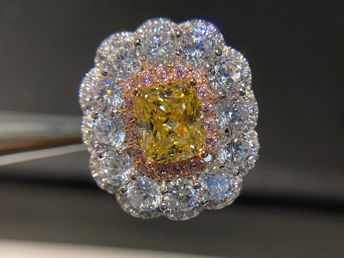 925 Silver 2ct Yellow Gem Ring (1 of 3)