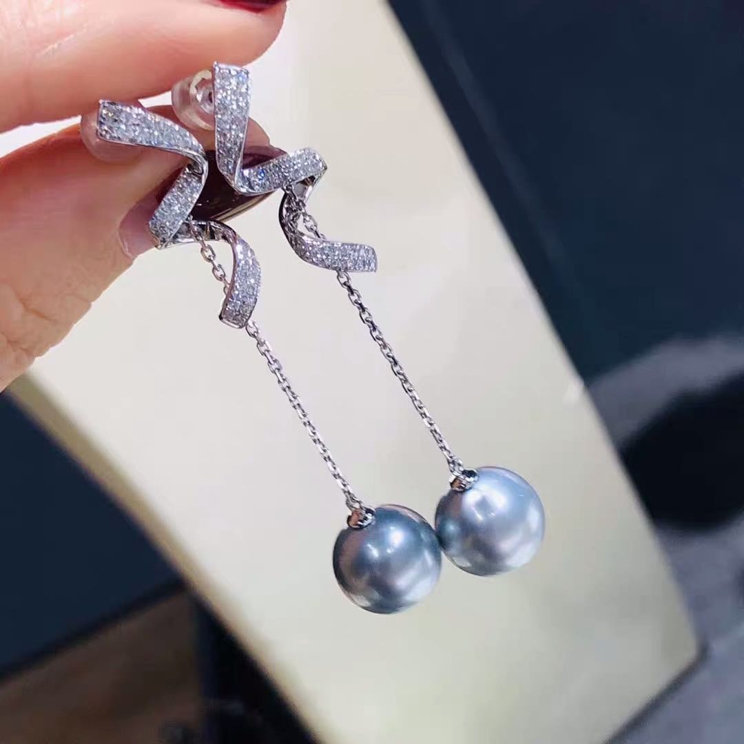 Natural Gray Pearl 925 Silver Earrings: Natural Gray Pearl 925 Silver Earrings ****** Metal: Natural Pearl / Color: Gray / Pearl Diameter 12mm