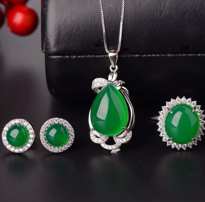 925 Silver Jade Necklace Earrings and Ring Three-Piece Set (1 of 4)