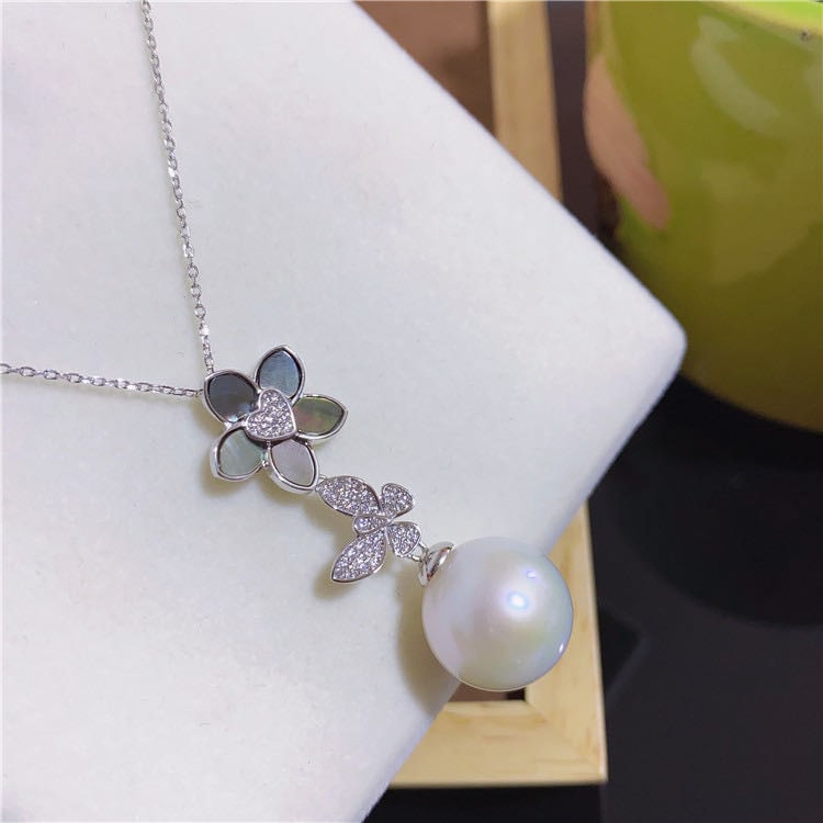 Natural Edison Pearl 925 Silver Pendant: Natural Edison Pearl 925 Silver Pendant ****** Metal: Natural Edison Pearl / Color: White / Pearl Diameter 12mm