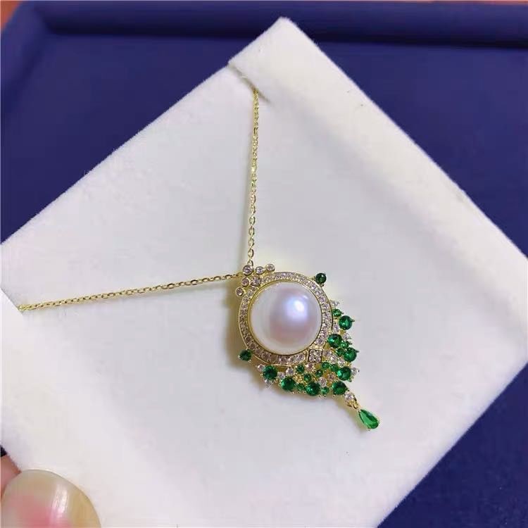 Natural Pearl Embeded Emerald 925 Silver Pendant (1 of 4)