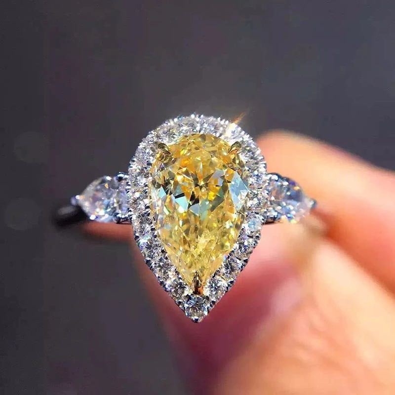 925 Silver 3ct Yellow Gem Ring: 925 Silver 3ct Yellow Gem Ring ****** Metal: 925 Silver / Main Stone: Yellow Gem / Color: Yellow / Carat Weight: 3