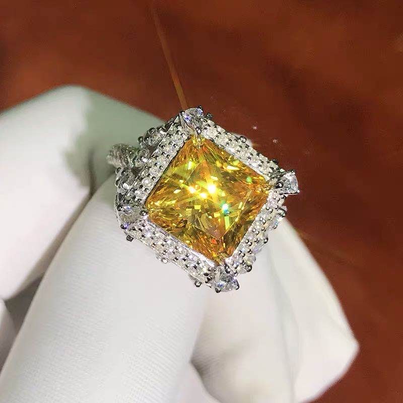 925 Silver 5ct Yellow Gem Ring: 925 Silver 5ct Yellow Gem Ring ****** Metal: 925 Silver / Main Stone: Yellow Gem / Color: Yellow / Carat Weight: 5 / Main Stone Size: 10*10mm / Size: 13*13mm