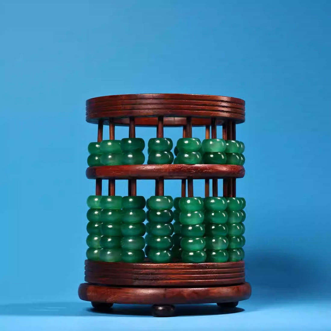 Rosewood and jade bead inlaid round abacus-shaped pen holder ornament: Height: 13 cm, Width: 10 cm, Weight: 490 grams