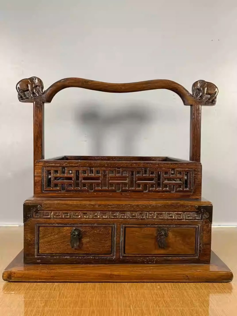 Rosewood carrying case with handle and drawers: Length: 36 cm, Width: 28 cm, Height: 35.5 cm