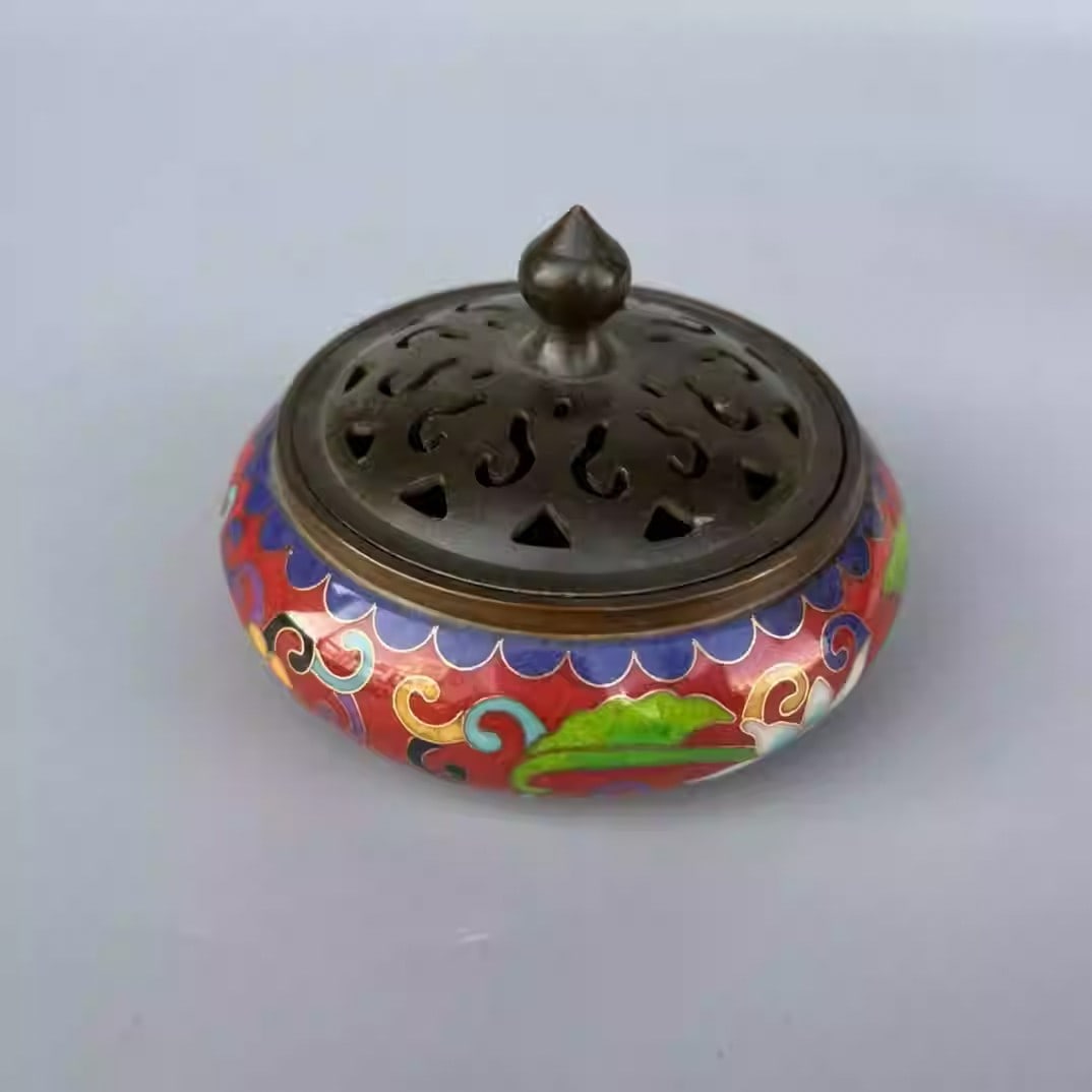 Pure copper cloisonné enamel incense burner: Diameter: 9.5 cm, Height 7cm, Weight: 742 grams