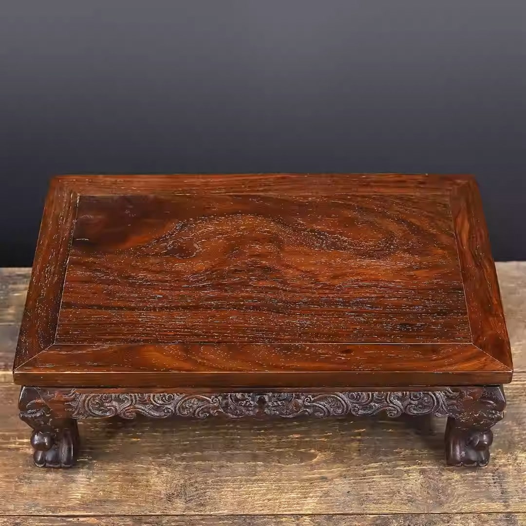 Rosewood tea table with intricately carved tiger legs: Length 38 cm, width 24 cm, height 13 cm, weight 1827 grams.