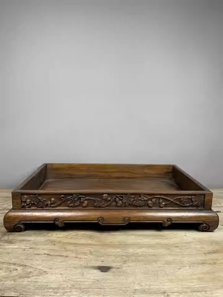 Rosewood carved plate with motifs of fortune and prosperity: Length 38 cm, width 25 cm, height 7 cm, weight 975 grams.
