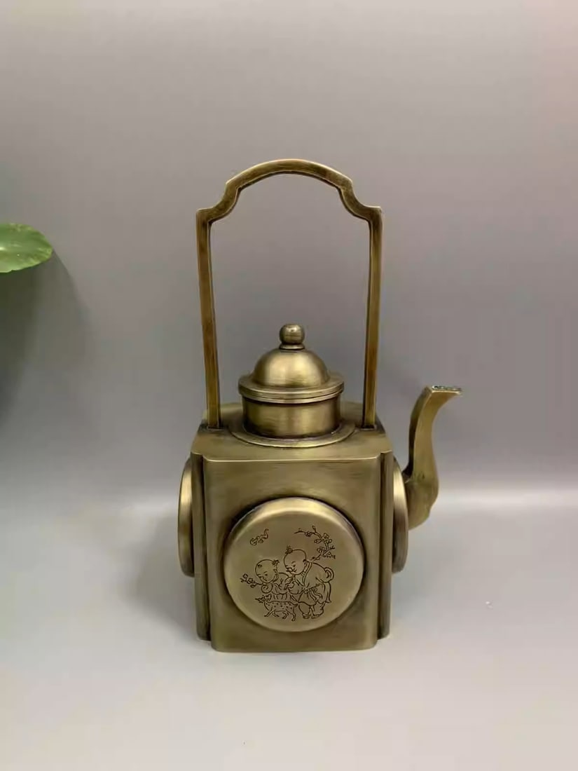 White copper square wine pot with a handle (1 of 5)