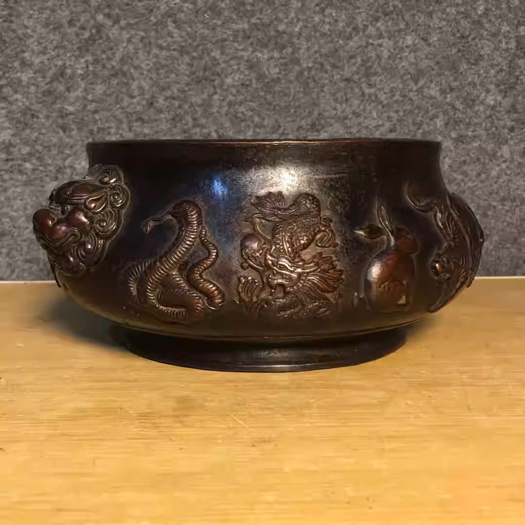 Pure copper twelve zodiac animal incense burner: Dimensions: Width 20cm, Height 8cm Weight: 1670g