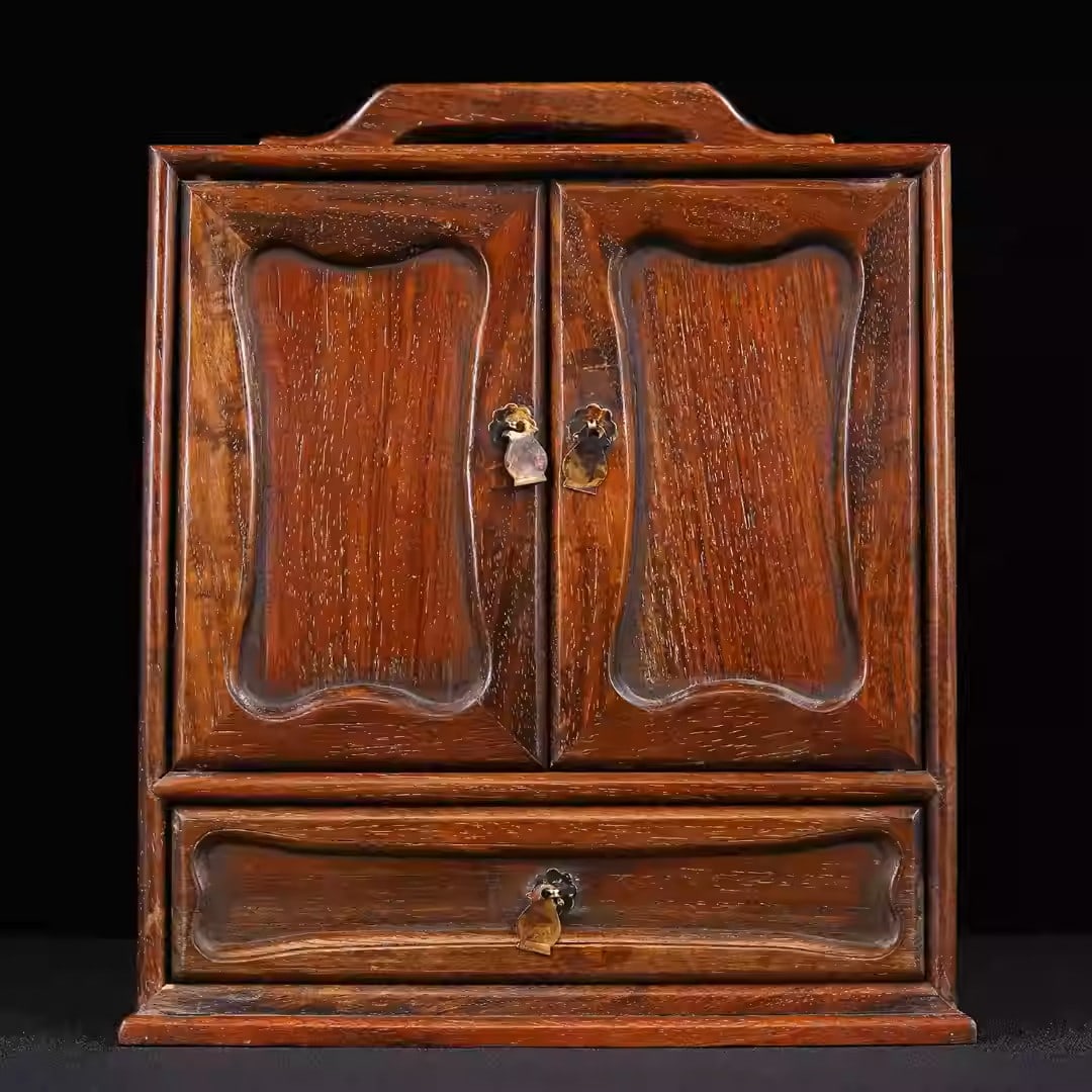 Rosewood carrying case with drawers: Length 28 cm, width 17 cm, height 30 cm, weight 3146 grams.