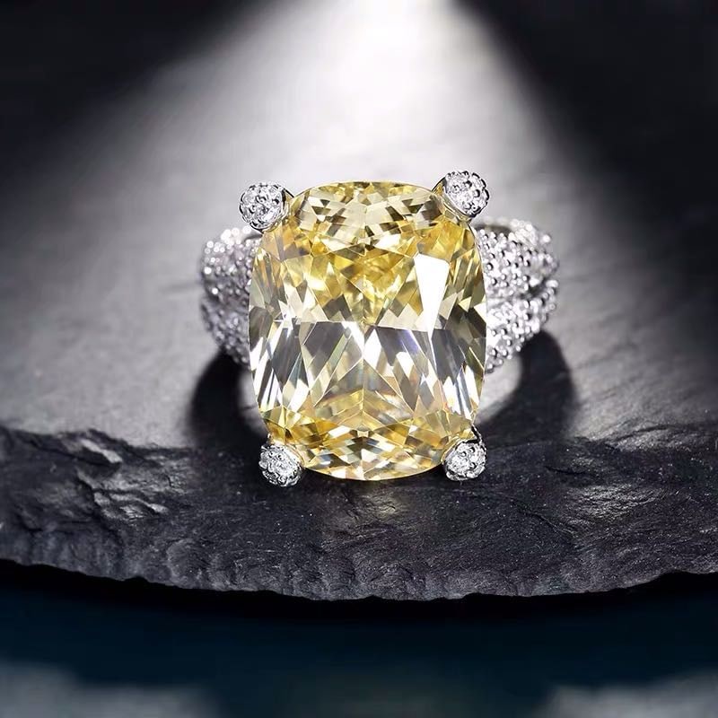 925 Silver Yellow Gem Ring: 925 Silver Yellow Gem Ring ****** Metal: 925 Silver / Main Stone: Yellow Gem / Color: Yellow / Size: 15*20mm / Diameter 17mm