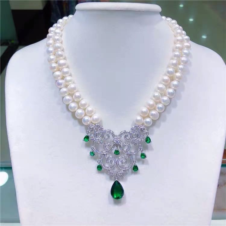 Natural Pearl Necklace Embeded Emerald 925 Silver Pendant (1 of 6)