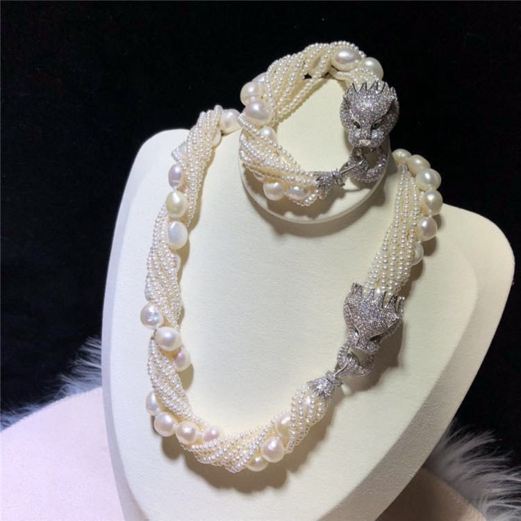 Natural Pearl Domineering Necklace And Bracelet Two-Piece Set (1 of 3)