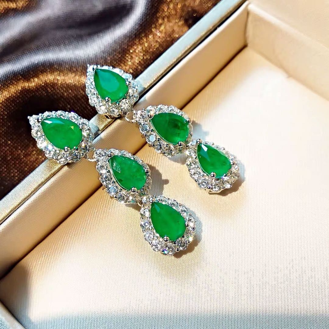 925 Silver Emerald Earrings (1 of 3)